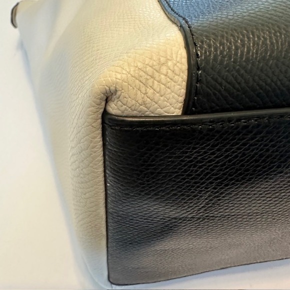 Authentic‎ Coach Ava Tote Large Black & Cream with Python Embossed Details - Picture 15 of 16